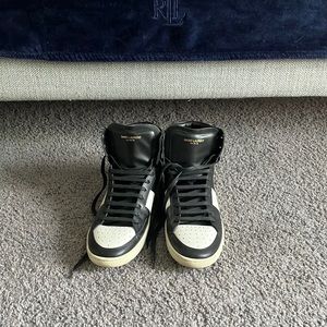 Saint Laurent sneakers!